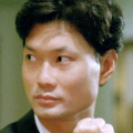 上游有人在洗澡